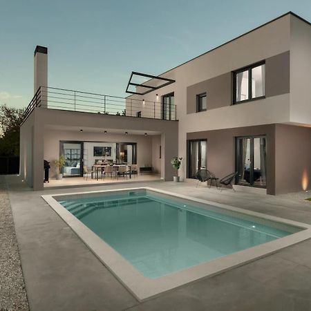 Villa 45 보드냔 외부 사진
