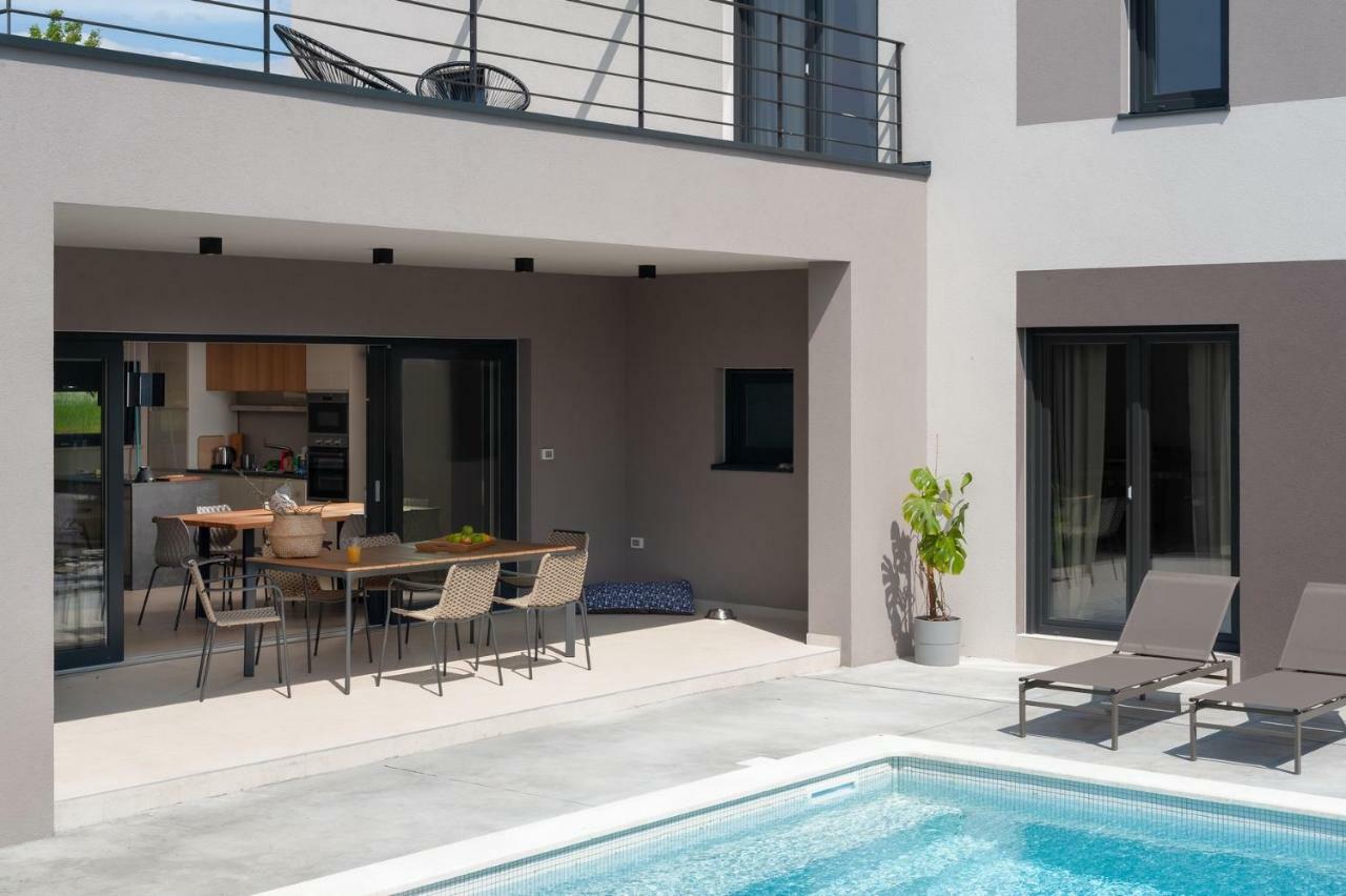 Villa 45 보드냔 외부 사진